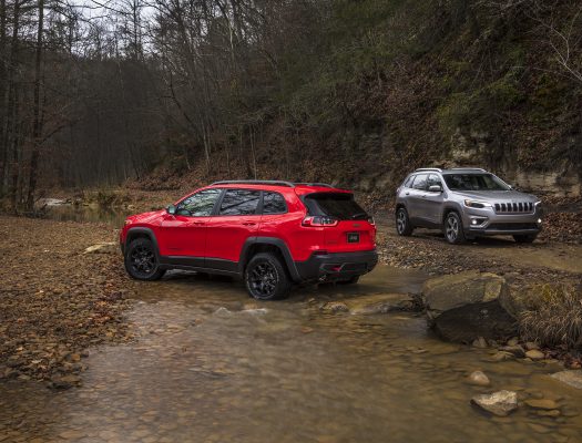 2019 Jeep® Cherokee Trailhawk and Jeep Cherokee Limited